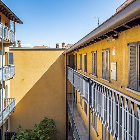 Easylife - Romantico Appartamento Sulla Darsena Milão Exterior foto