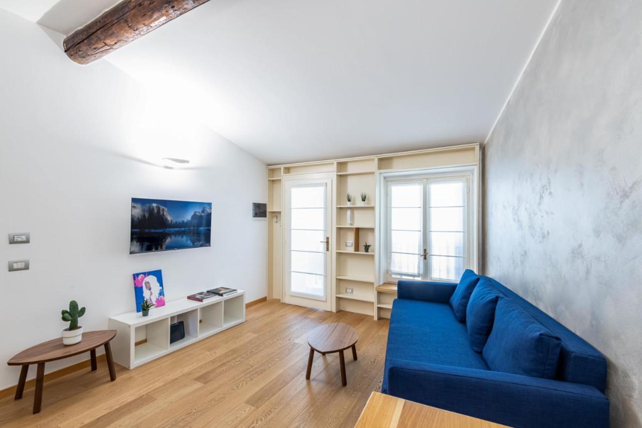Easylife - Romantico Appartamento Sulla Darsena Milão Exterior foto